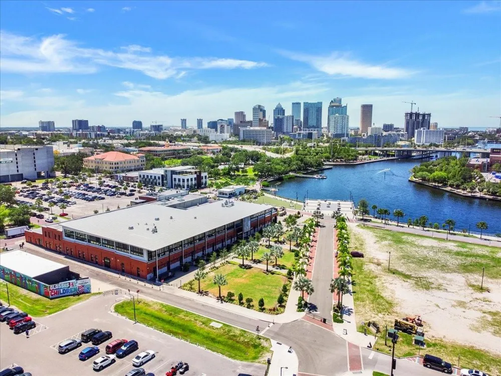 1823 E 5TH AVENUE Tampa, FL 33605