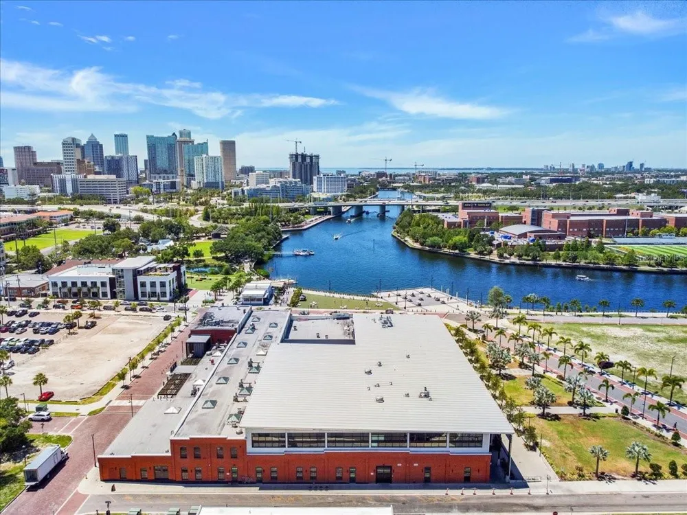 1823 E 5TH AVENUE Tampa, FL 33605