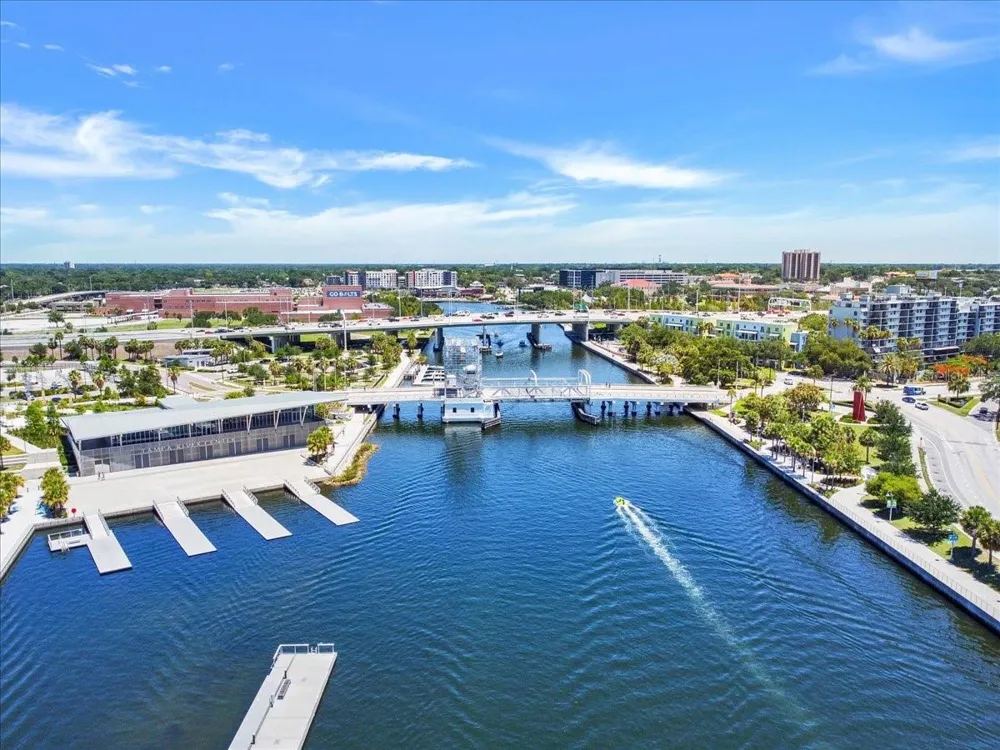 1823 E 5TH AVENUE Tampa, FL 33605