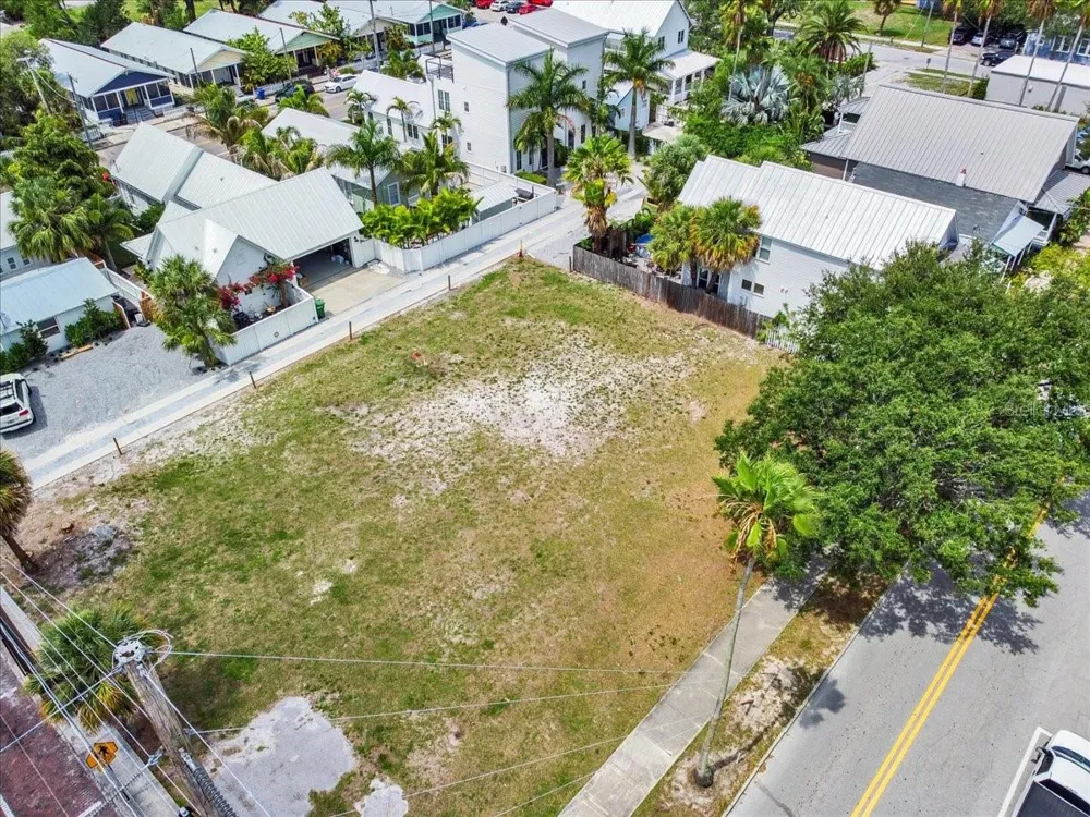 1823 E 5TH AVENUE Tampa, FL 33605