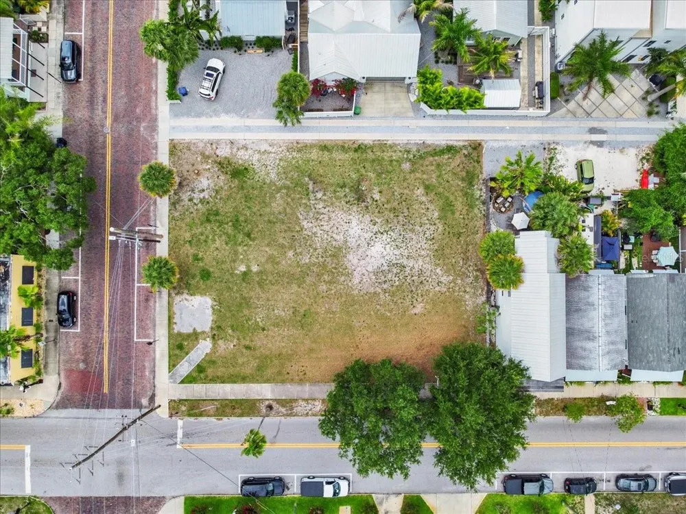1823 E 5TH AVENUE Tampa, FL 33605
