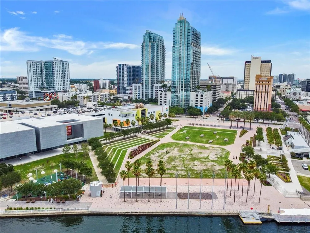 1823 E 5TH AVENUE Tampa, FL 33605