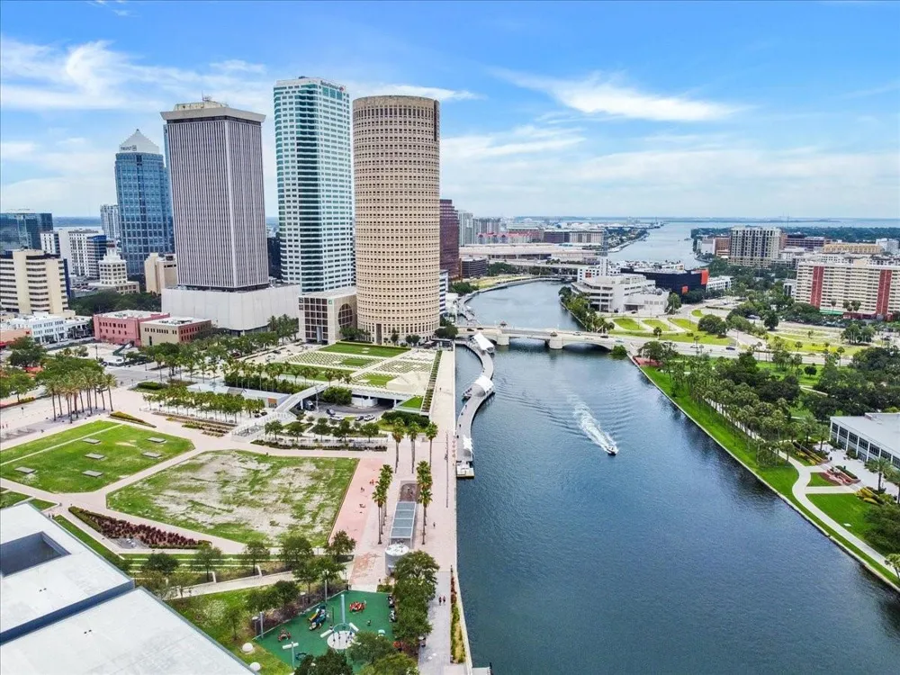 1823 E 5TH AVENUE Tampa, FL 33605