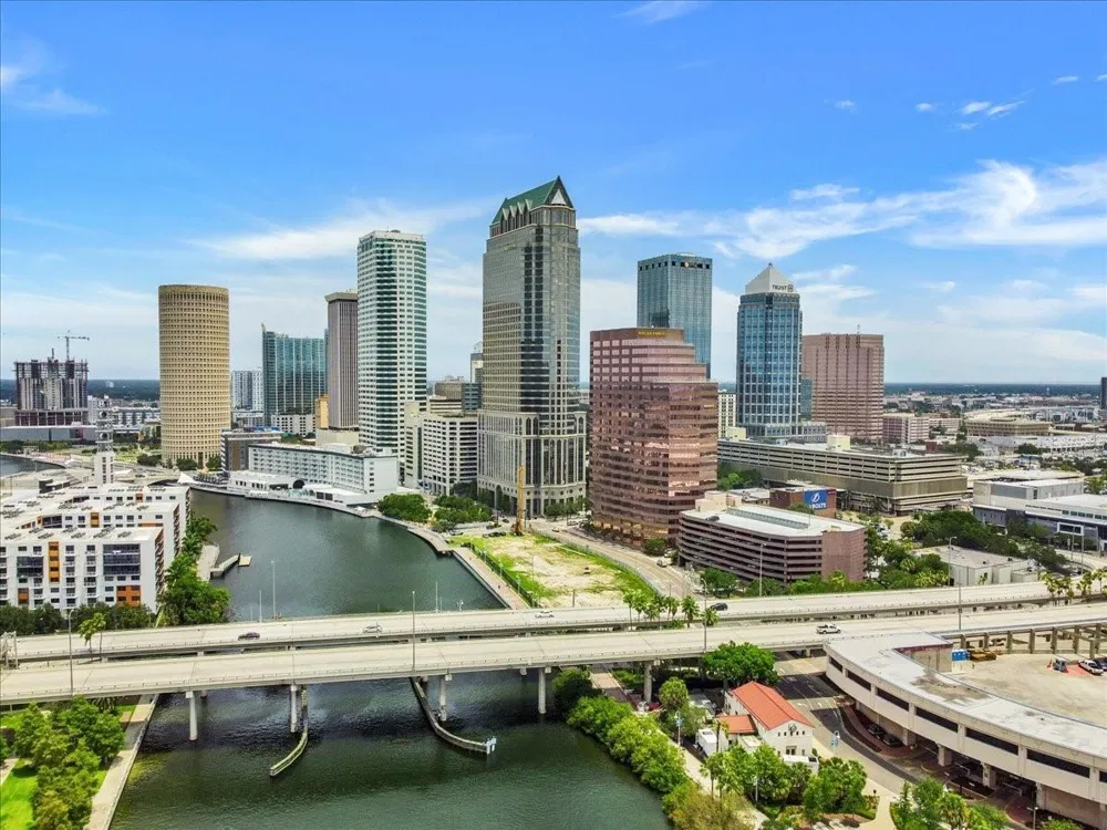 1823 E 5TH AVENUE Tampa, FL 33605