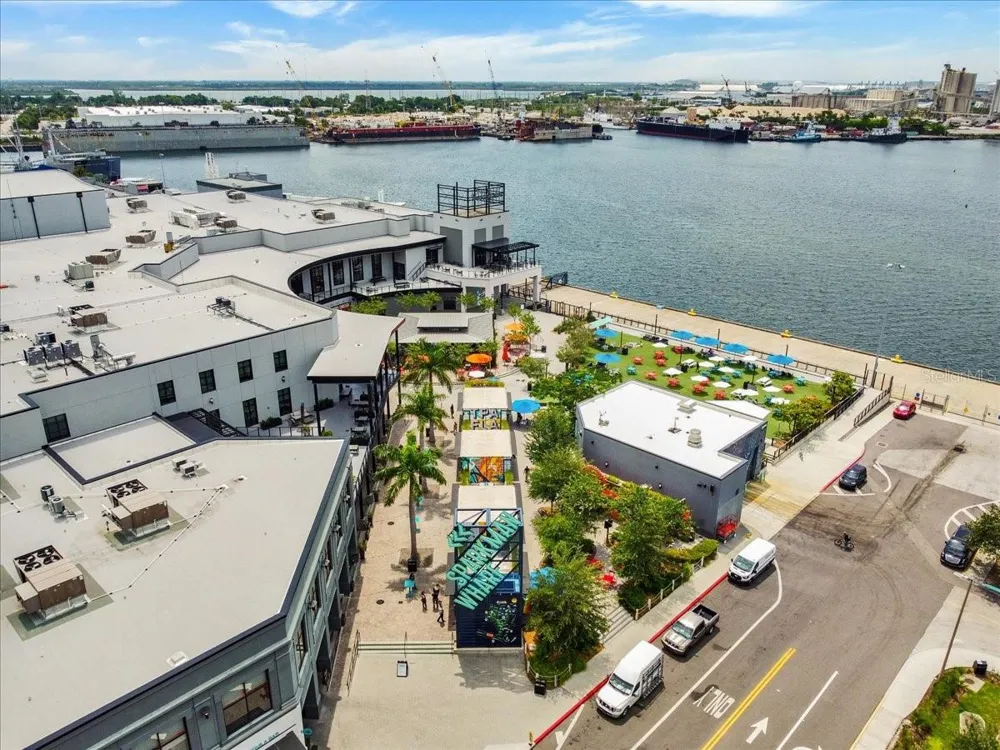 1821 E 5TH AVENUE Tampa, FL 33605