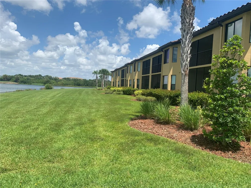 7225 RIVER HAMMOCK DRIVE #202 Bradenton, FL 34212