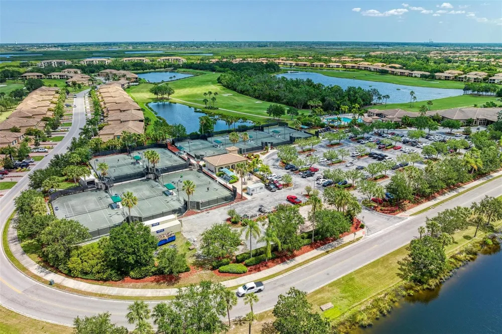 7225 RIVER HAMMOCK DRIVE #202 Bradenton, FL 34212