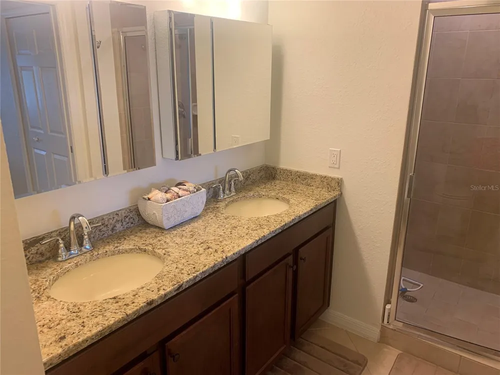7225 RIVER HAMMOCK DRIVE #202 Bradenton, FL 34212