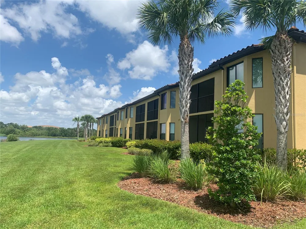 7225 RIVER HAMMOCK DRIVE #202 Bradenton, FL 34212