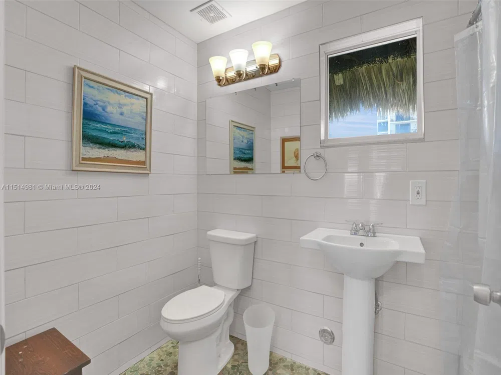 900 Surf Rd #2 Hollywood, FL 33019