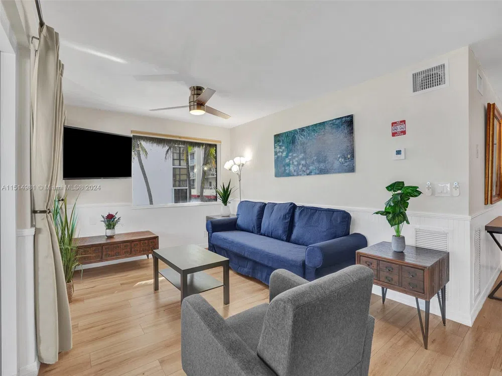 900 Surf Rd #2 Hollywood, FL 33019