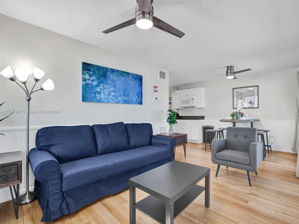 900 Surf Rd #2 Hollywood, FL 33019
