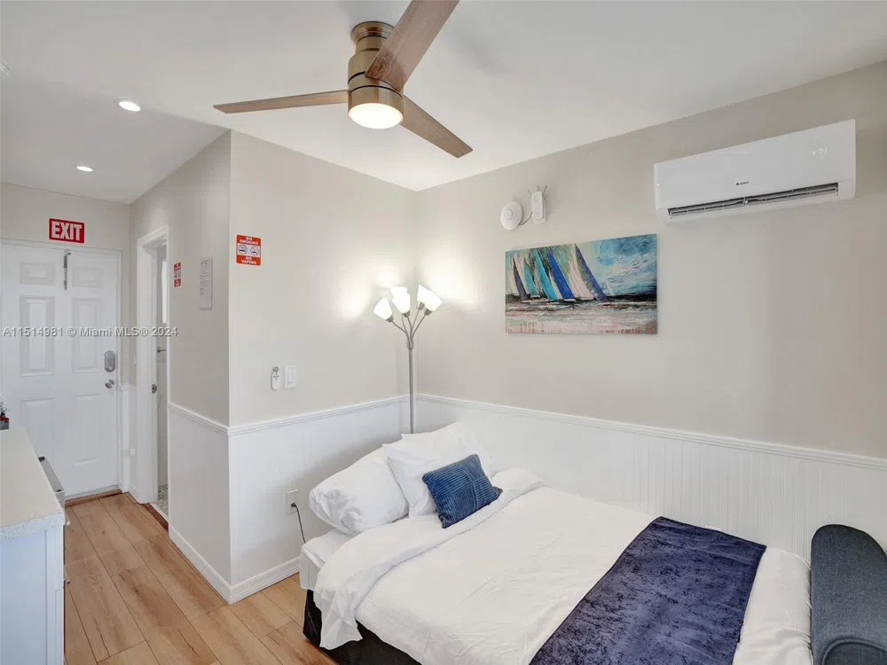 900 Surf Rd #2 Hollywood, FL 33019