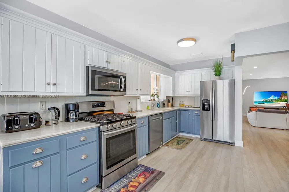 5320 NE 16th Ter Fort Lauderdale, FL 33334