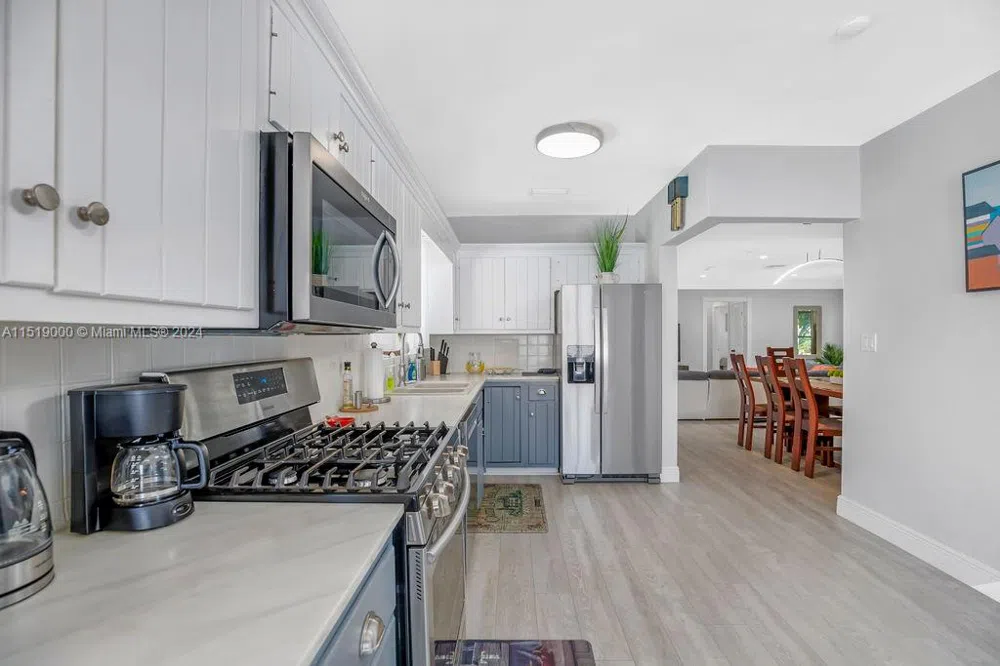 5320 NE 16th Ter Fort Lauderdale, FL 33334