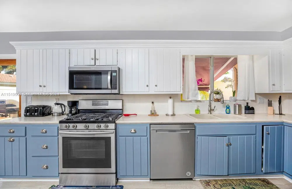 5320 NE 16th Ter Fort Lauderdale, FL 33334