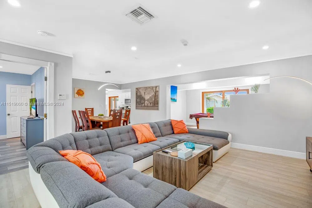 5320 NE 16th Ter Fort Lauderdale, FL 33334