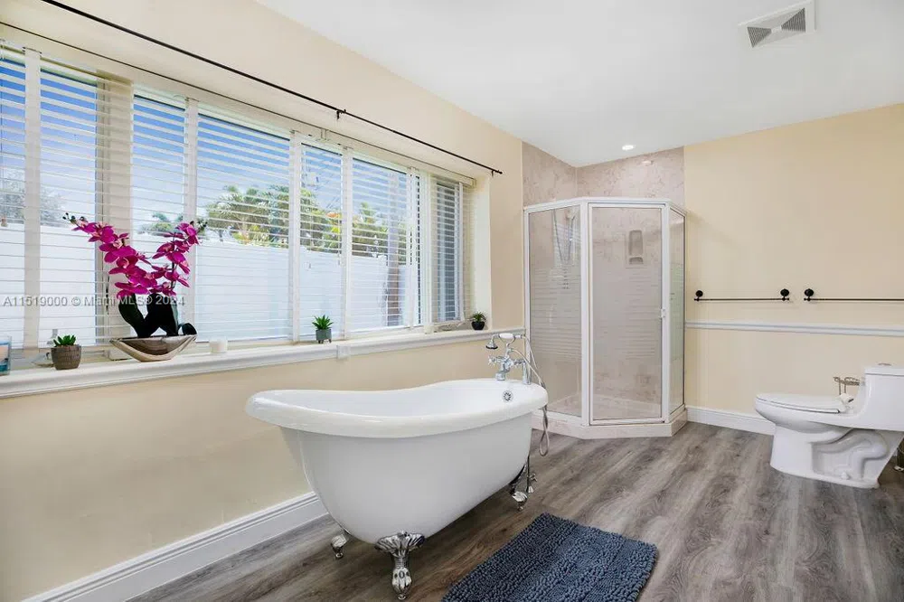 5320 NE 16th Ter Fort Lauderdale, FL 33334