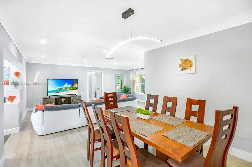 5320 NE 16th Ter Fort Lauderdale, FL 33334