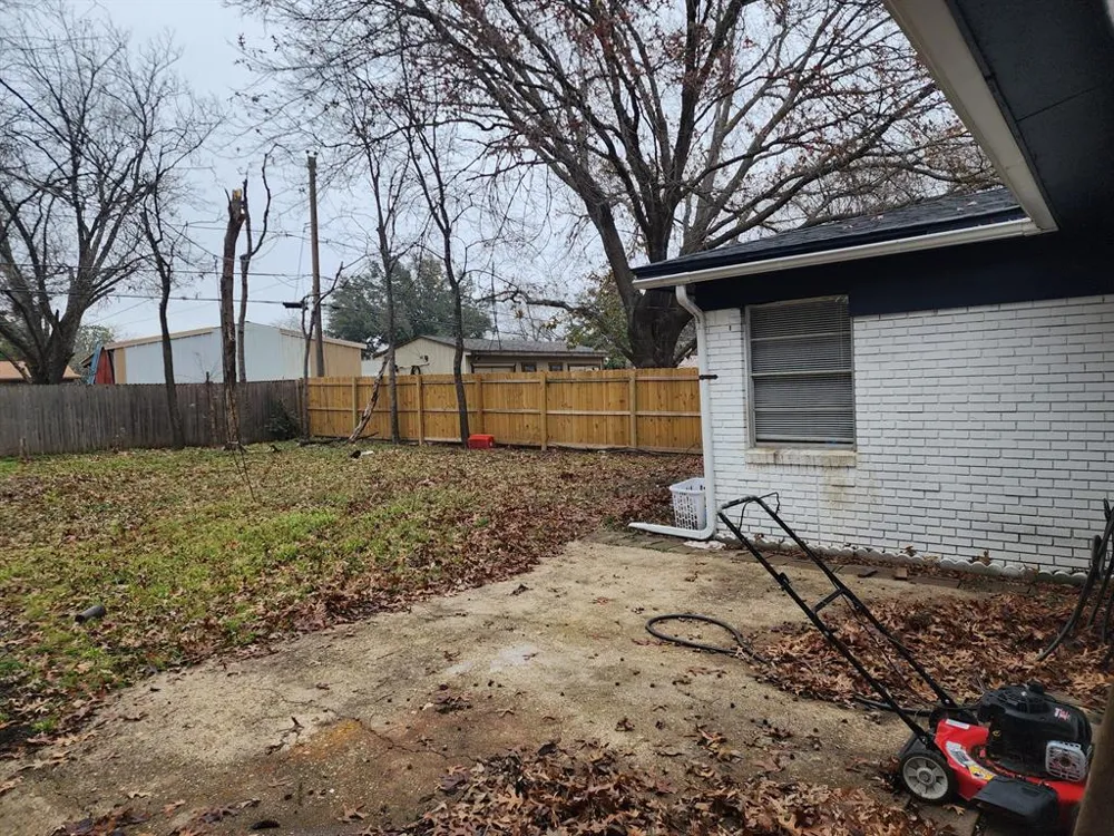 1811 Kent Drive Arlington, TX 76010