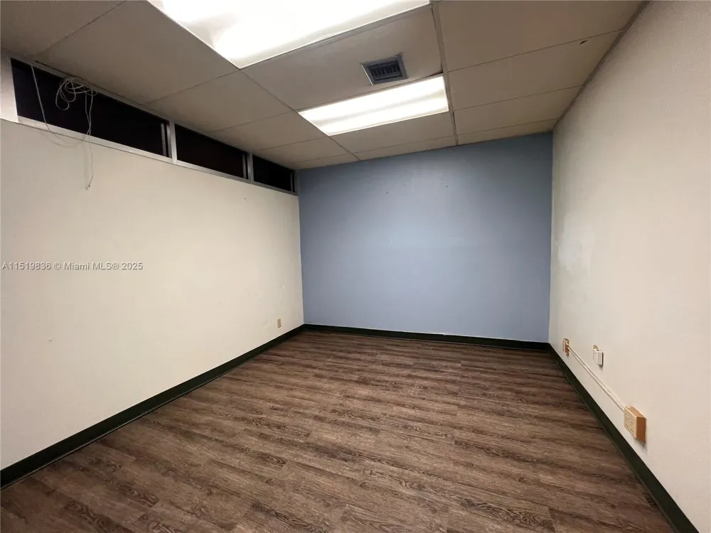 5975 W Sunrise Blvd #208B Sunrise, FL 33313