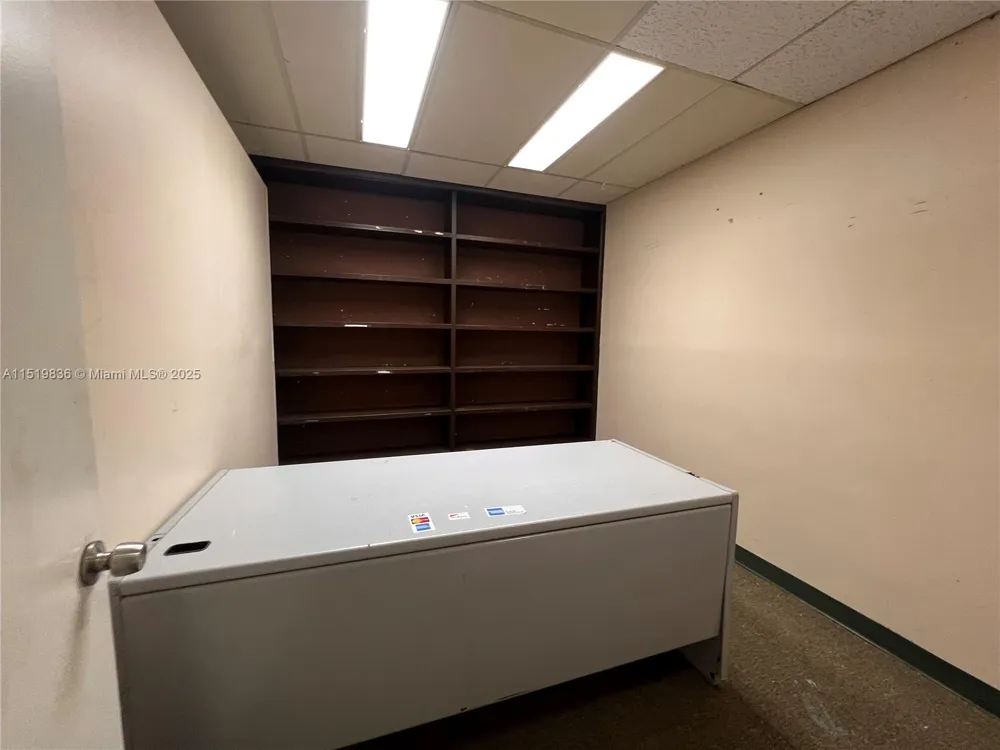 5975 W Sunrise Blvd #208B Sunrise, FL 33313