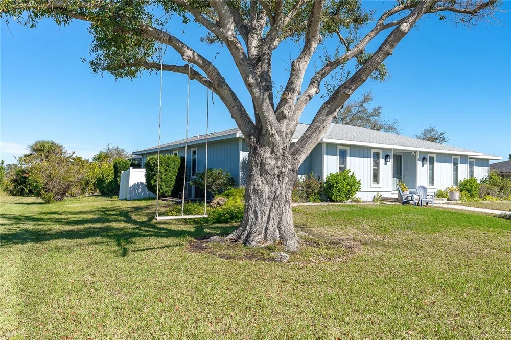 320 ANCHOR ROW Placida, FL 33946