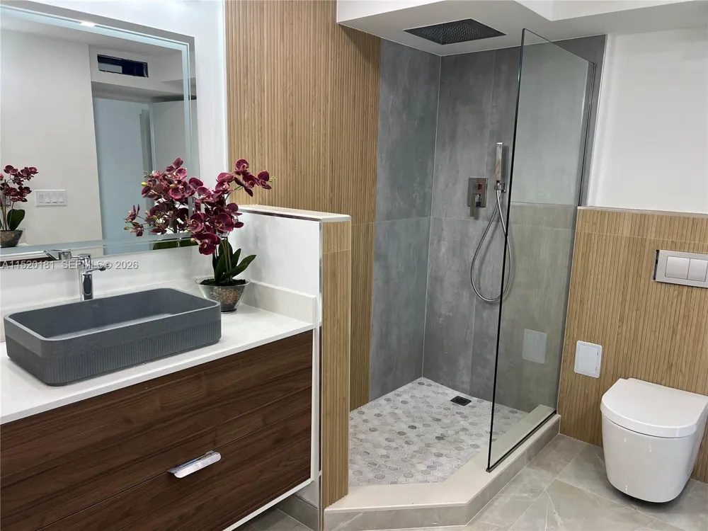 Address Not Shown Sunny Isles Beach, FL 33160