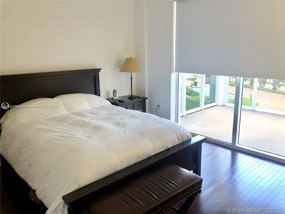10275 Collins Ave #230 Bal Harbour, FL 33154