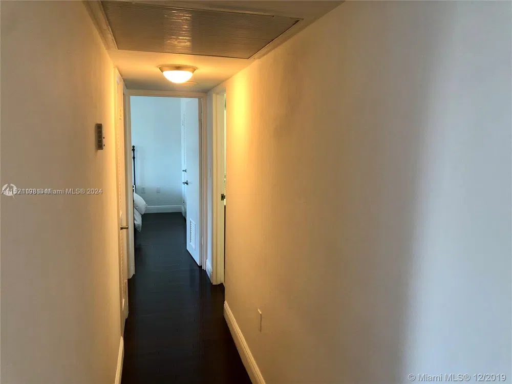 10275 Collins Ave #230 Bal Harbour, FL 33154