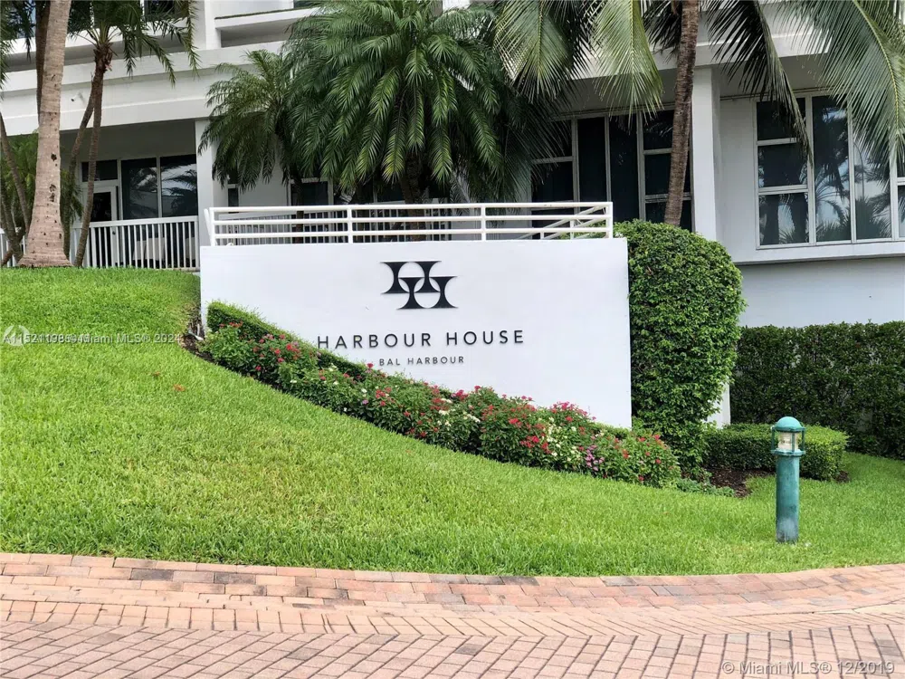 10275 Collins Ave #230 Bal Harbour, FL 33154