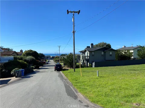 395 Ivar Street