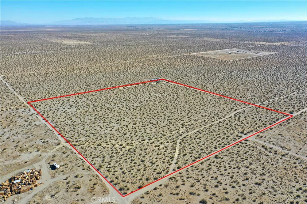 Holly Road Pinon Hills, CA 92371