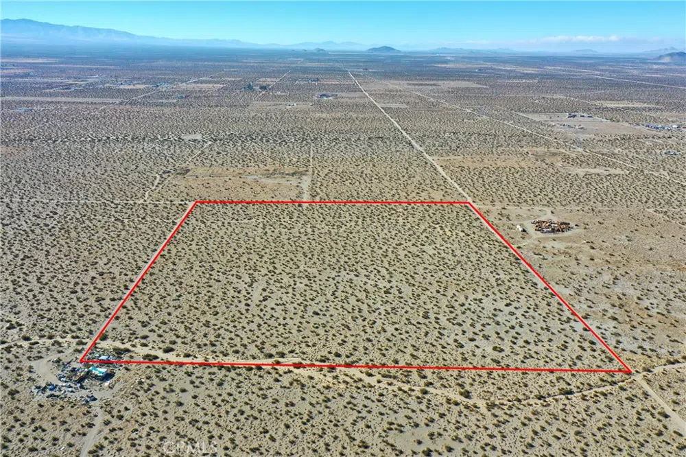Holly Road Pinon Hills, CA 92371