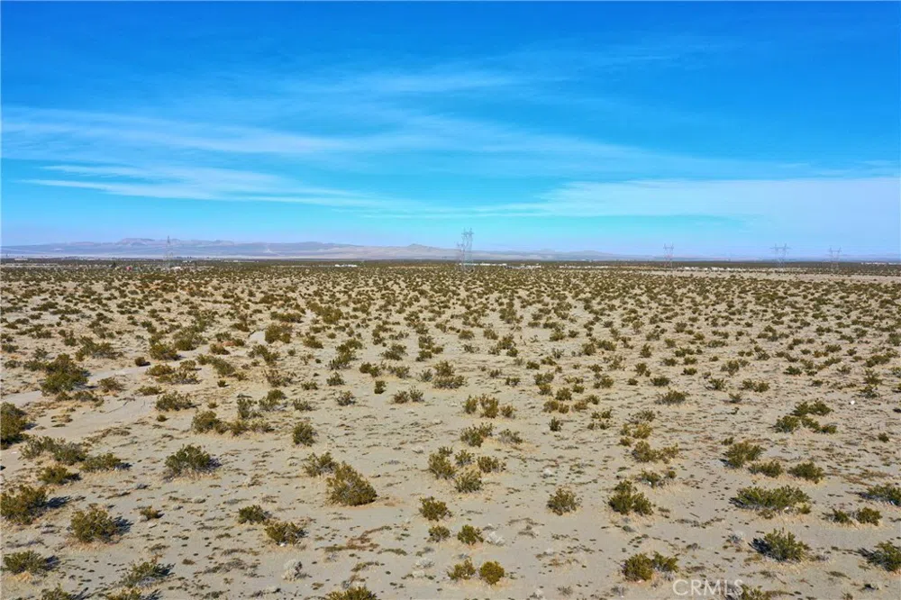 Holly Road Pinon Hills, CA 92371