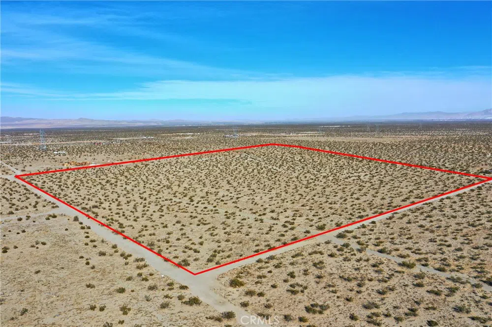 Holly Road Pinon Hills, CA 92371