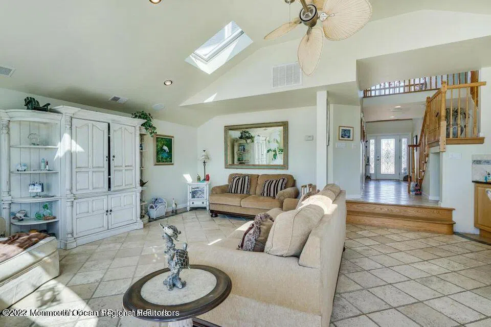 2023 Bay Boulevard Ortley Beach, NJ 08751