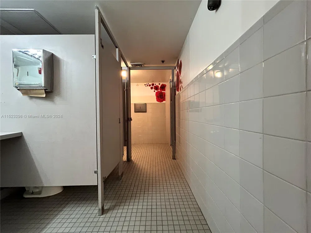 2055 Liberty St Hollywood, FL 33020