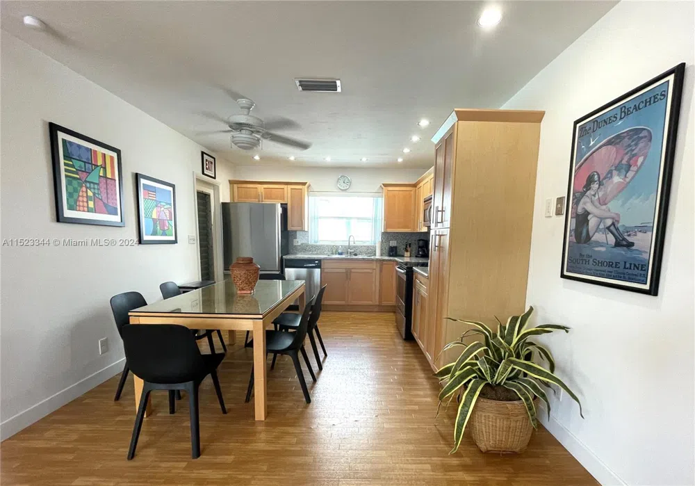 331 Desoto St Hollywood, FL 33019