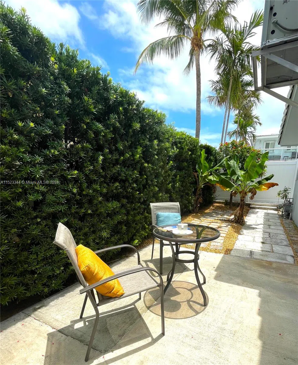 331 Desoto St Hollywood, FL 33019
