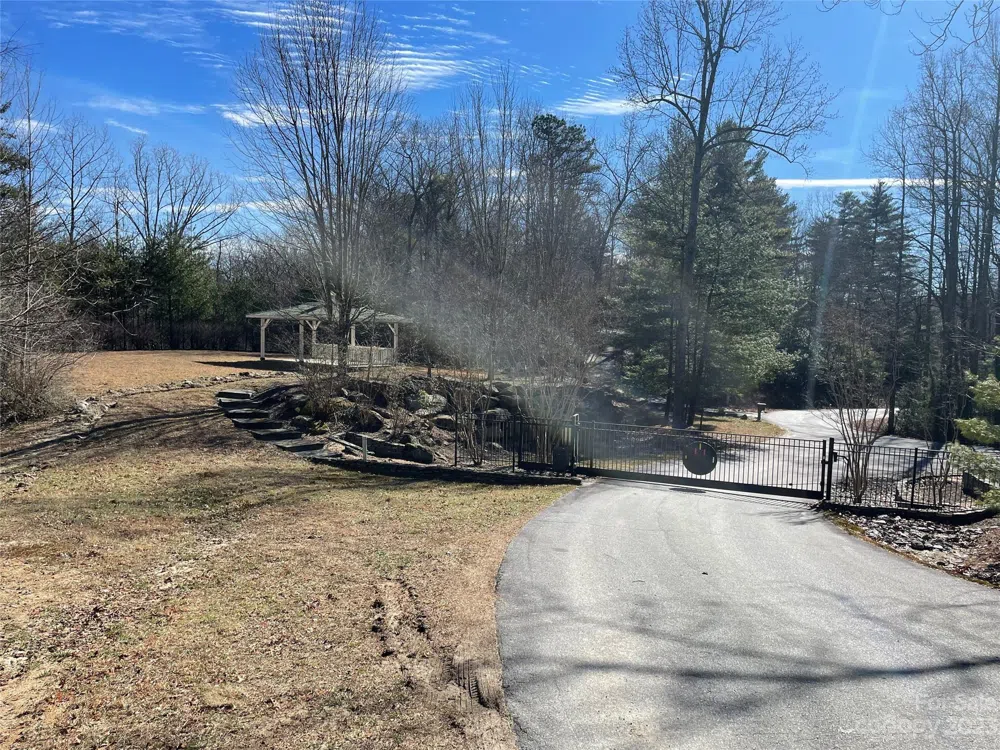 00 Willow Run Lane #16 Zirconia, NC 28790