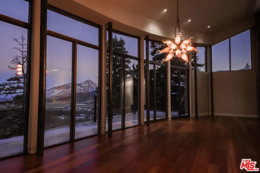 37 Bridges Lane Mammoth Lakes, CA 93546