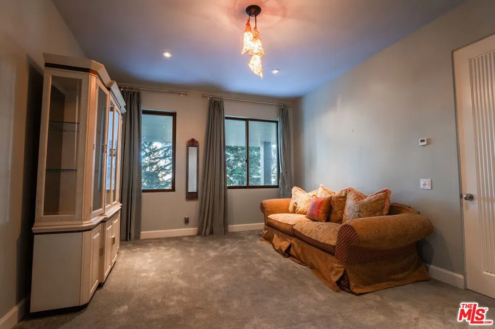 37 Bridges Lane Mammoth Lakes, CA 93546