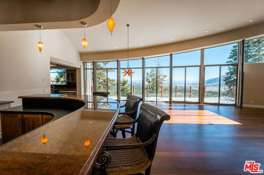 37 Bridges Lane Mammoth Lakes, CA 93546