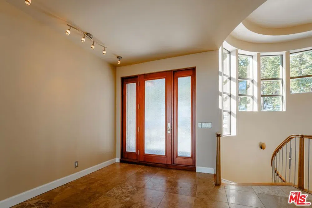 37 Bridges Lane Mammoth Lakes, CA 93546