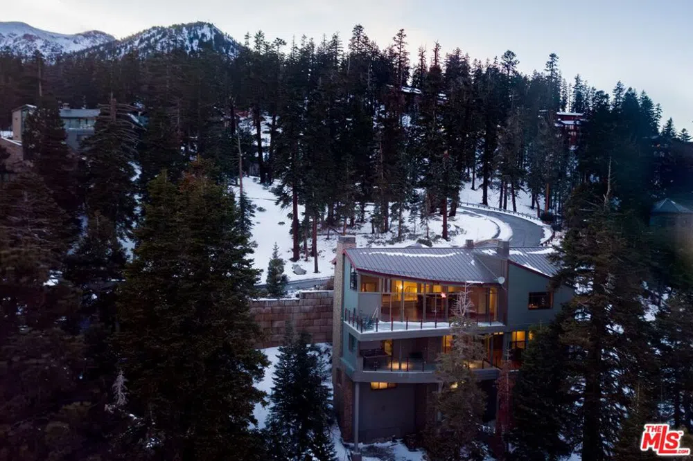 37 Bridges Lane Mammoth Lakes, CA 93546