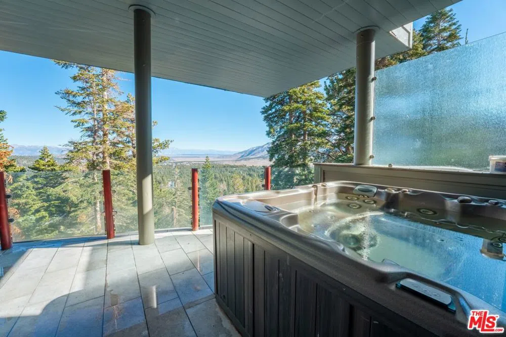 37 Bridges Lane Mammoth Lakes, CA 93546
