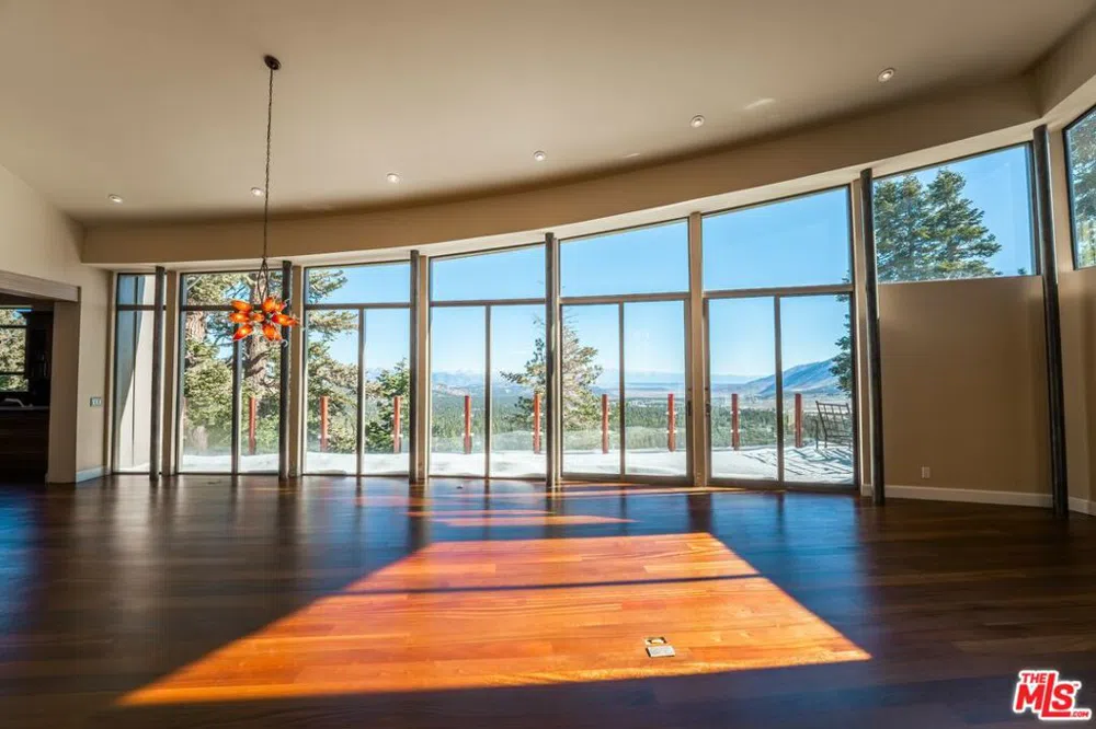 37 Bridges Lane Mammoth Lakes, CA 93546