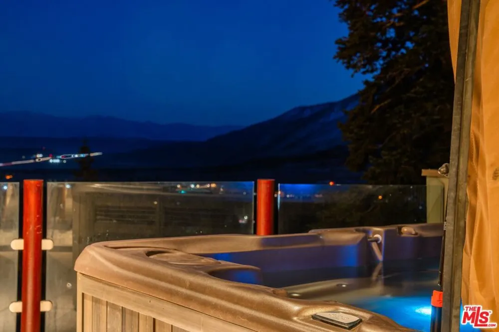 37 Bridges Lane Mammoth Lakes, CA 93546