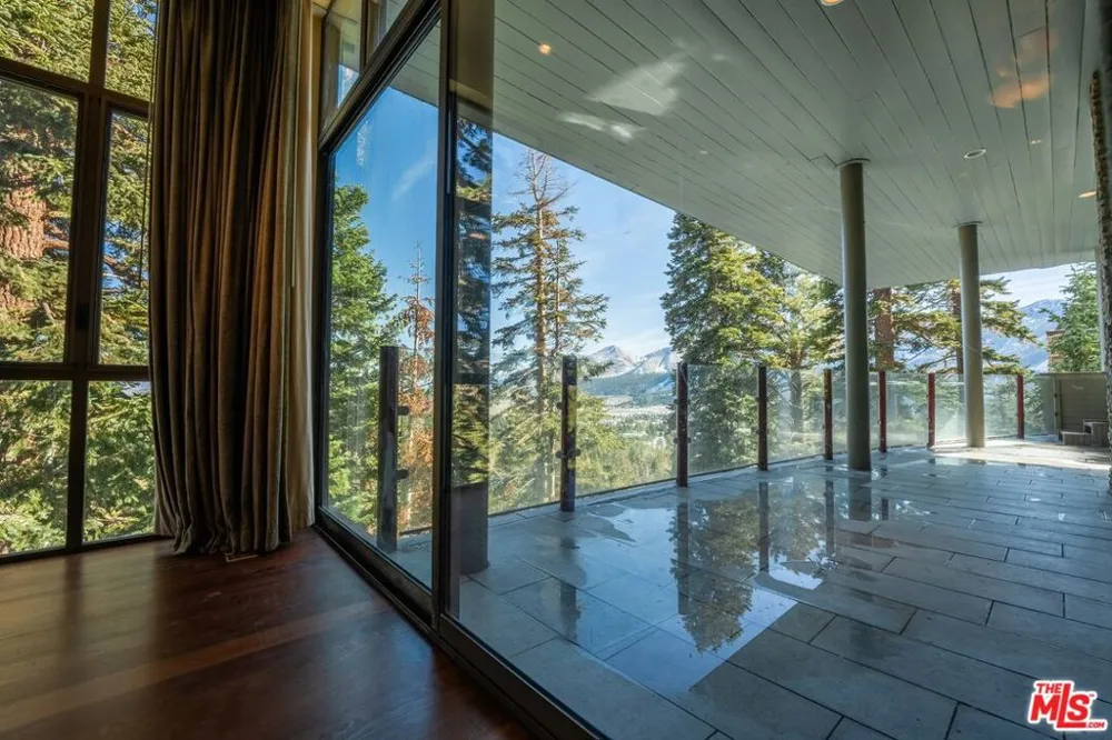 37 Bridges Lane Mammoth Lakes, CA 93546